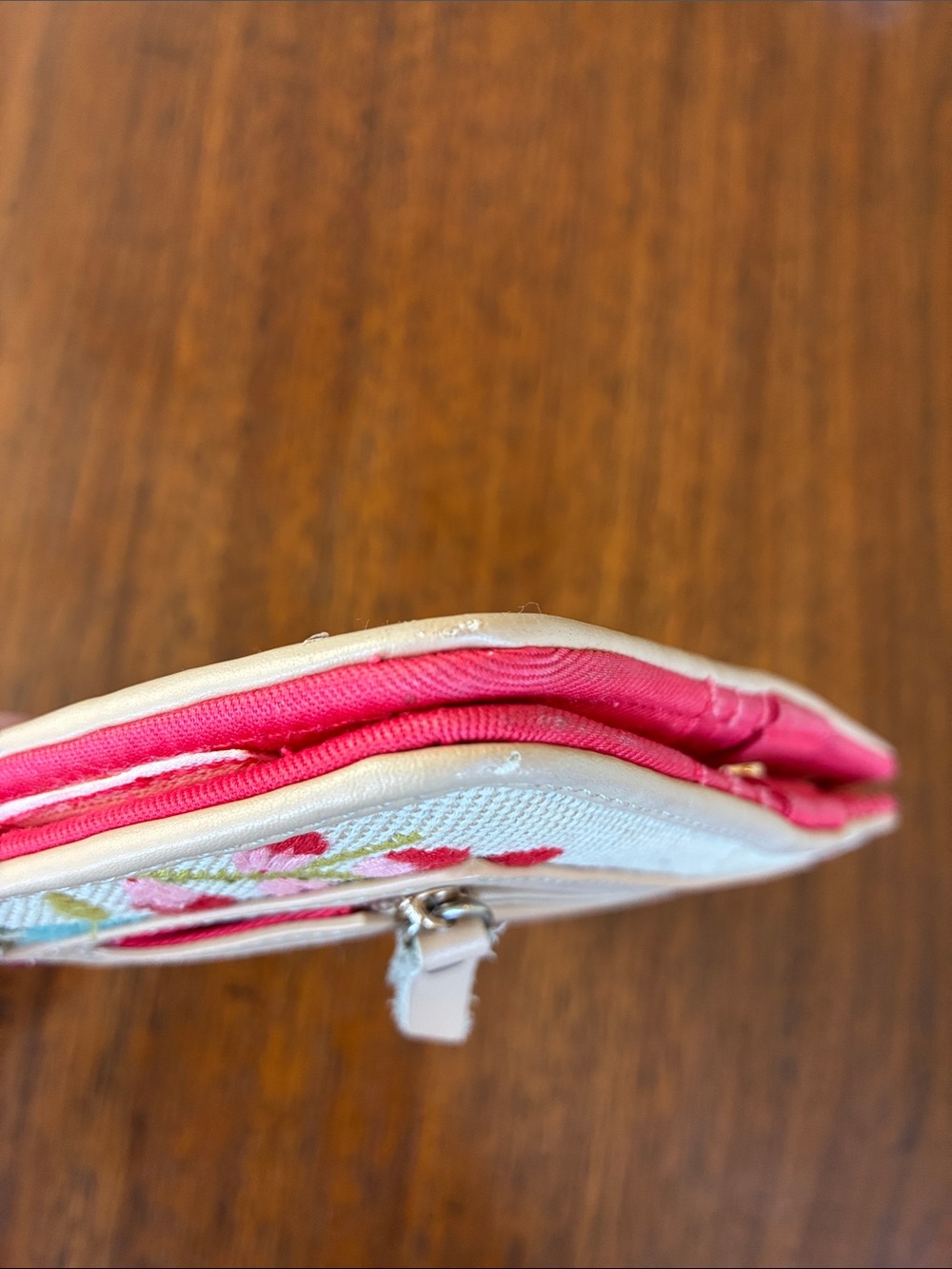 Spartina 449 Embroidered Floral Linen Snap Wallet - Picture 8 of 16